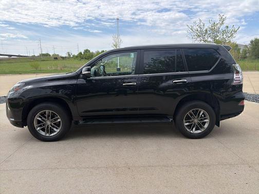 Black Onyx 2022 Lexus GX 460 Premium