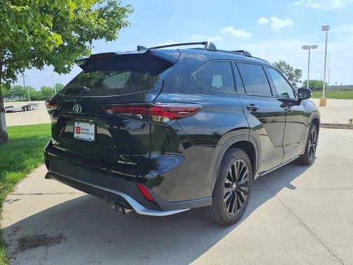 2024 Toyota Highlander XSE