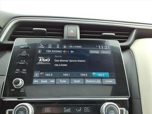 2022 Honda Insight Touring