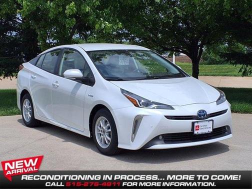 2022 Toyota Prius XLE