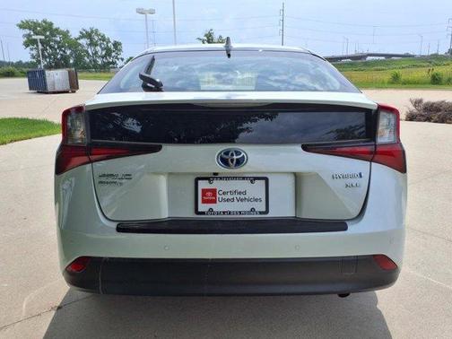 2022 Toyota Prius XLE