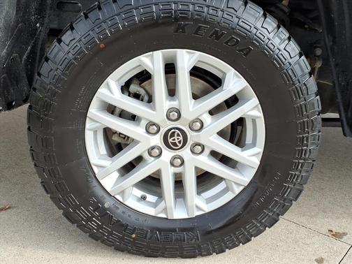 2022 Toyota Tundra SR5