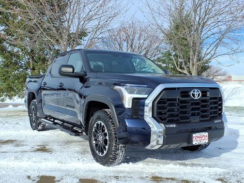 2022 Toyota Tundra SR5