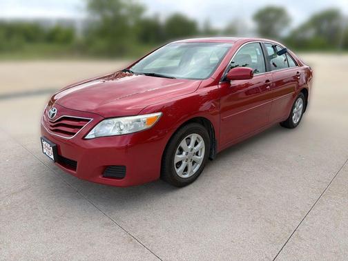 Barcelona Red Metallic 2011 Toyota Camry LE