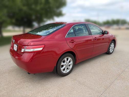 Barcelona Red Metallic 2011 Toyota Camry LE