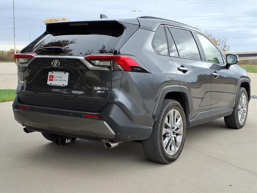 2019 Toyota RAV4 Limited