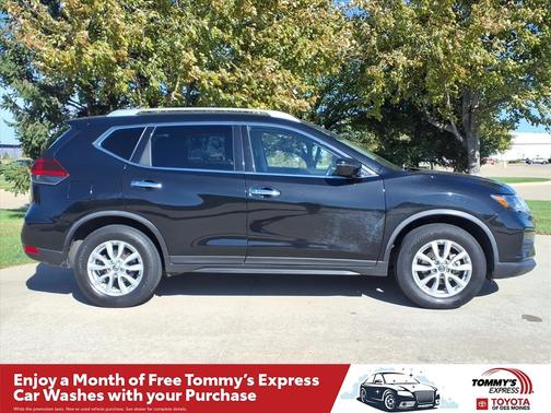 2020 Nissan Rogue SV