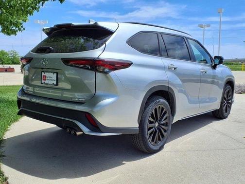 2024 Toyota Highlander XSE