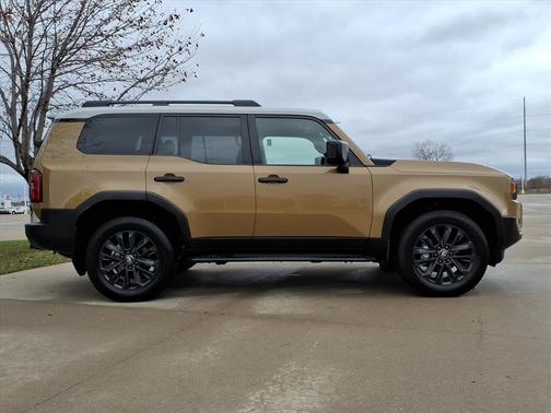 2024 Toyota Land Cruiser Base