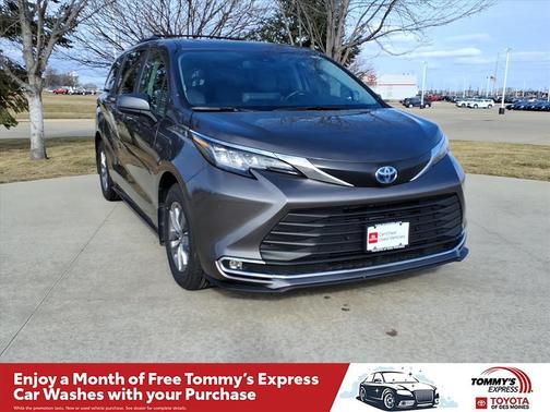 2023 Toyota Sienna XLE