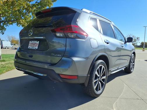 2020 Nissan Rogue SL