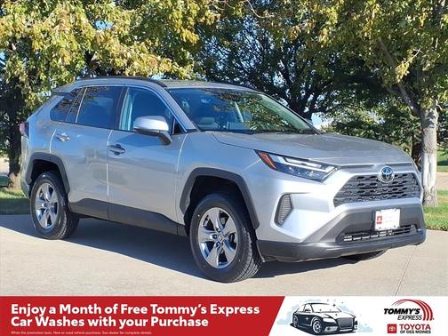 2022 Toyota RAV4 XLE