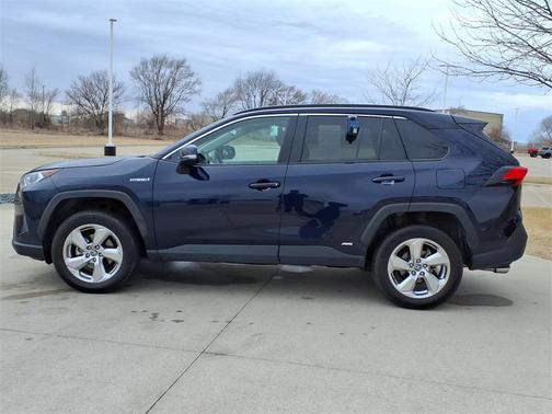 2021 Toyota RAV4 Hybrid XLE Premium