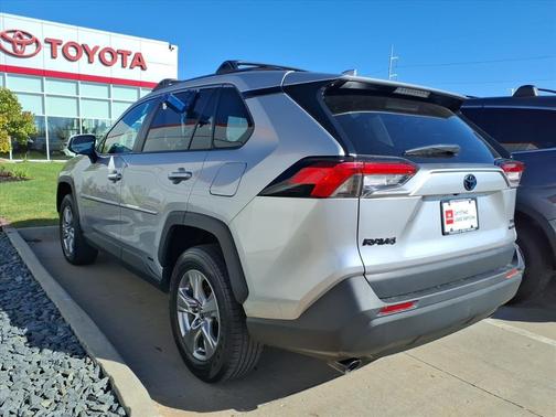 2024 Toyota RAV4 Hybrid XLE