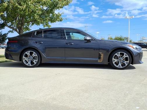 2021 Kia Stinger GT-Line