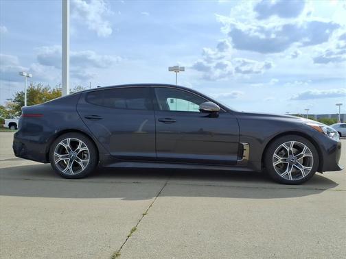 2021 Kia Stinger GT-Line