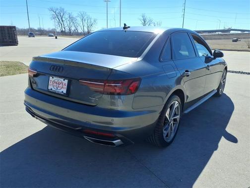 2021 Audi A4 45 S line Premium Plus
