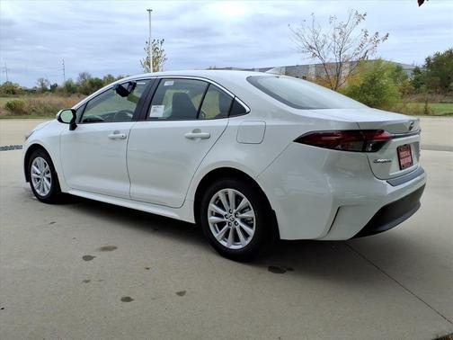 2026 Toyota Corolla Hybrid XLE