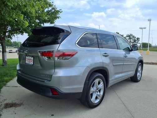 2016 Toyota Highlander Limited