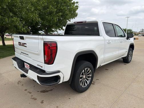 Summit White 2021 GMC Sierra 1500 AT4