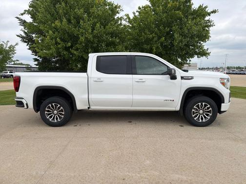 Summit White 2021 GMC Sierra 1500 AT4