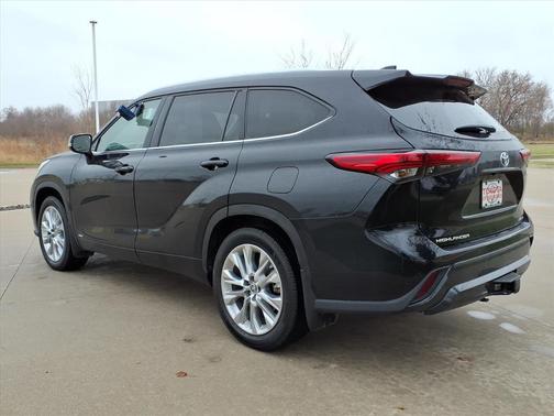 2023 Toyota Highlander Hybrid Limited
