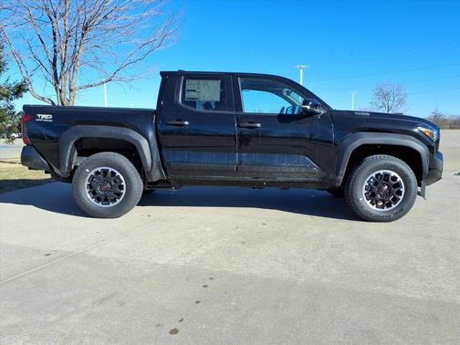 2025 Toyota Tacoma Hybrid TRD Off Road