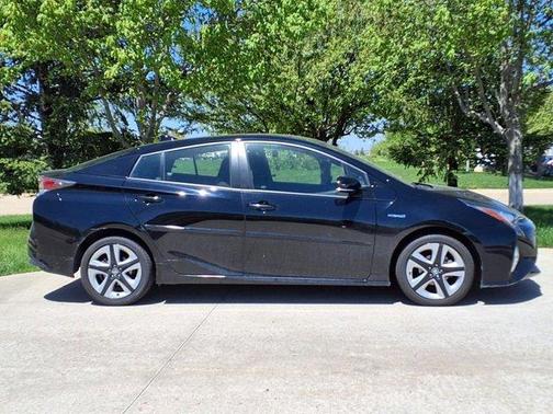 2016 Toyota Prius Four