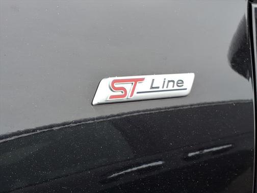 2025 Ford Escape ST-Line Elite