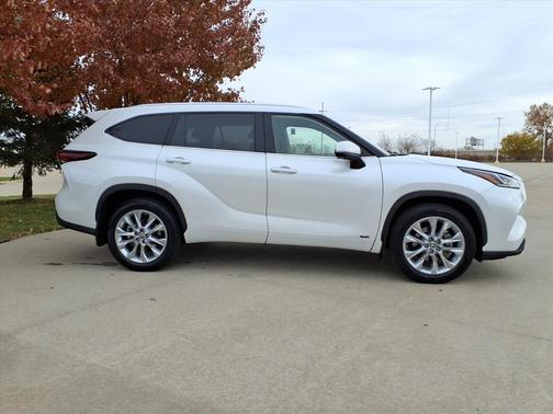 2024 Toyota Highlander Hybrid Limited