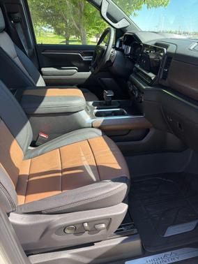 White Sands 2026 Chevrolet Silverado 1500 High Country
