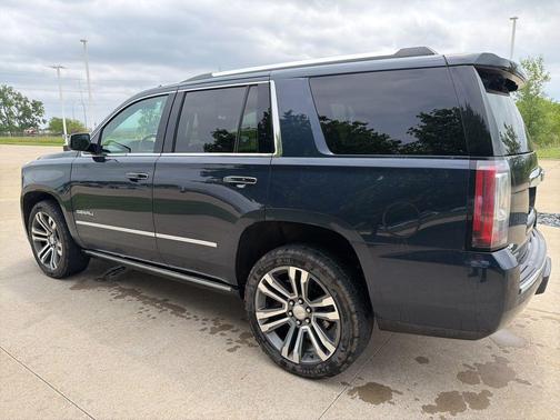 Dark Sapphire Blue Metallic 2019 GMC Yukon Denali