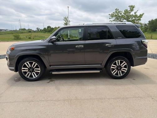 Magnetic Gray Metallic 2018 Toyota 4Runner Limited