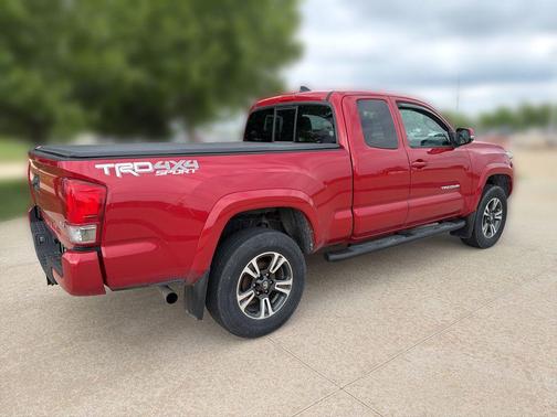 Barcelona Red Metallic 2017 Toyota Tacoma TRD Sport