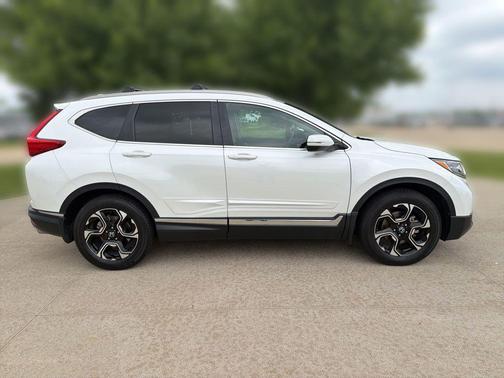 Platinum White Pearl 2019 Honda CR-V Touring