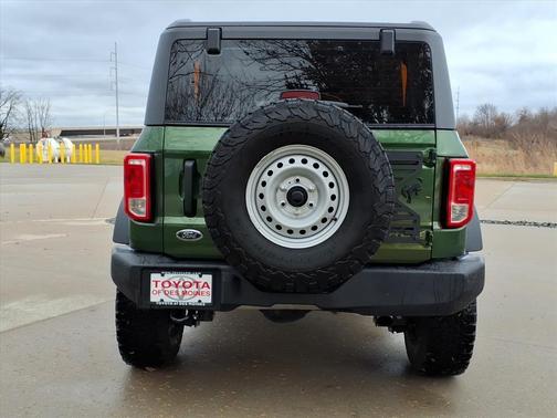 2022 Ford Bronco Base