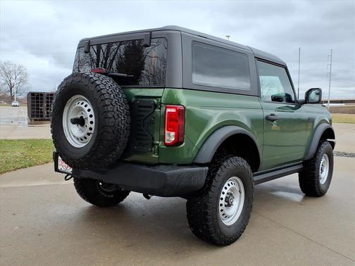 2022 Ford Bronco Base