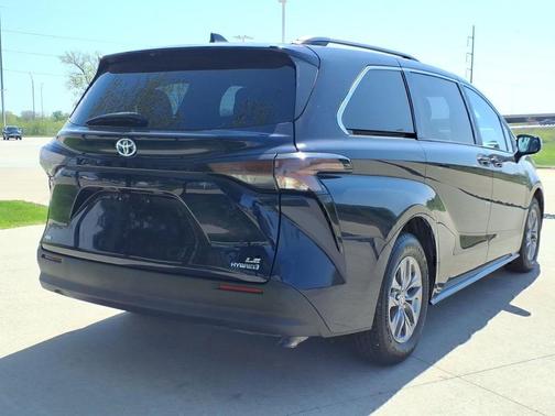 Blueprint 2023 Toyota Sienna LE