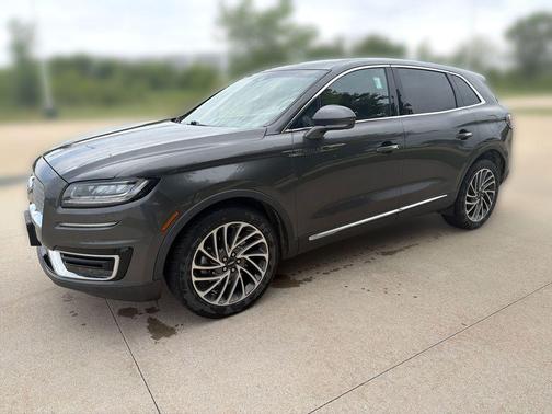 Magnetic Gray Metallic 2019 Lincoln Nautilus Reserve