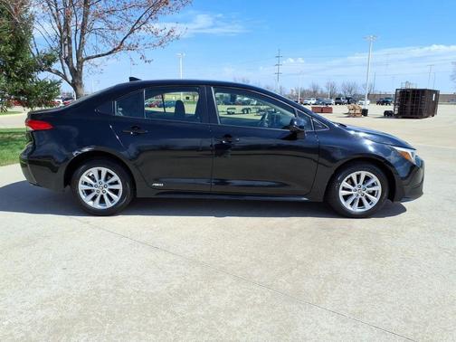 2023 Toyota Corolla Hybrid LE