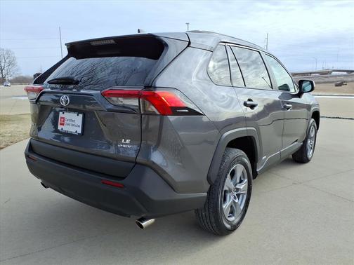 2025 Toyota RAV4 Hybrid LE