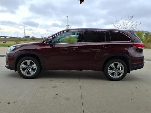 2017 Toyota Highlander Limited
