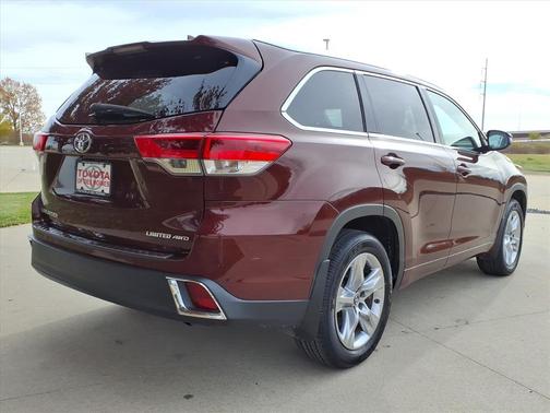 2017 Toyota Highlander Limited