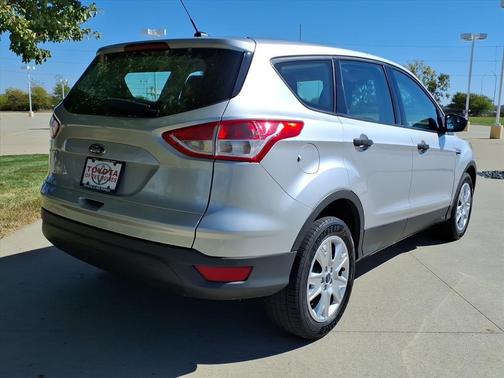 2016 Ford Escape S