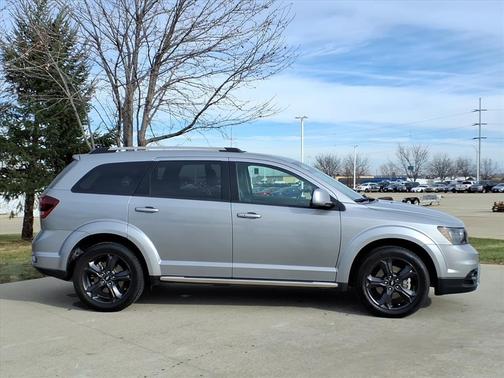 2020 Dodge Journey Crossroad
