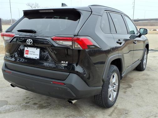 2023 Toyota RAV4 XLE