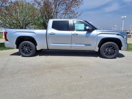 2025 Toyota Tundra Platinum