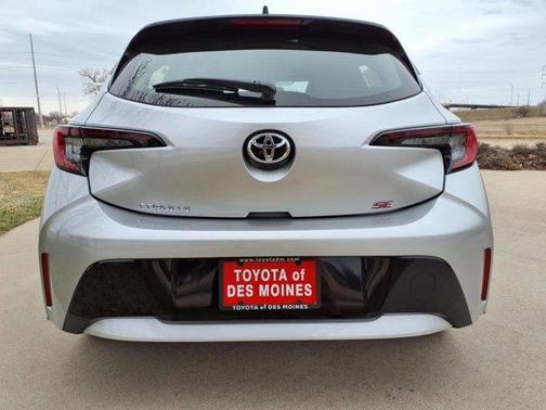 2025 Toyota Corolla Hatchback SE