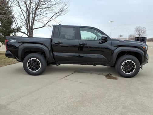 2026 Toyota Tacoma Hybrid TRD Off Road