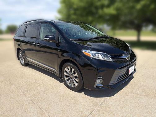Midnight Black Metallic 2020 Toyota Sienna Limited Premium